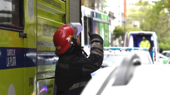 le robaron las llaves de su casa y los bomberos la ayudaron a entrar por la ventana