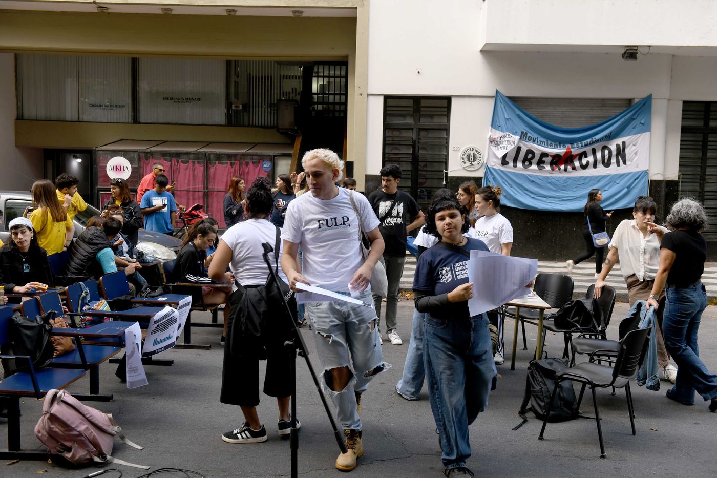 Clase pública de la FULP en el departamento de Adorni (6)
