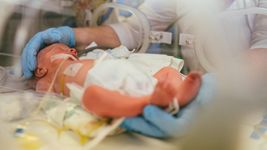 una mujer de ensenada esperaba un solo bebe, dio a luz a trillizos prematuros y necesita ayuda una mujer de ensenada esperaba un solo bebe, dio a luz a trillizos prematuros y necesita ayuda