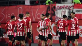 estudiantes lo tiene en carpeta, pero otro club del futbol argentino oferto por el estudiantes lo tiene en carpeta, pero otro club del futbol argentino oferto por el