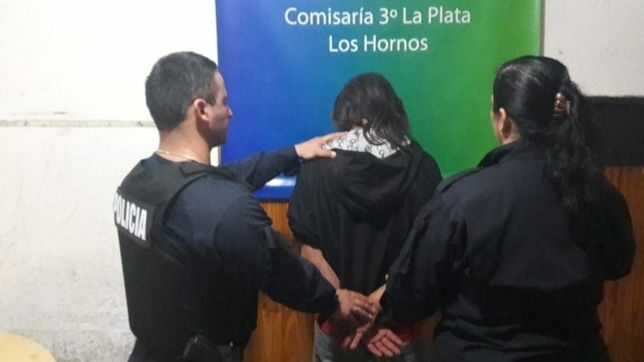 llego borracho a la casa, se peleo con la madre y le pego un botellazo a su hermanita