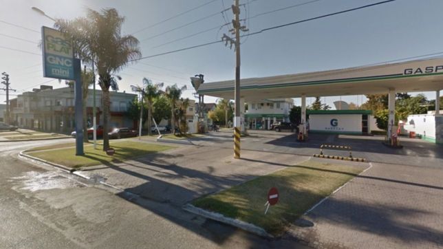 robo en una estacion de servicio de los hornos y cayo por rastreo satelital en san carlos