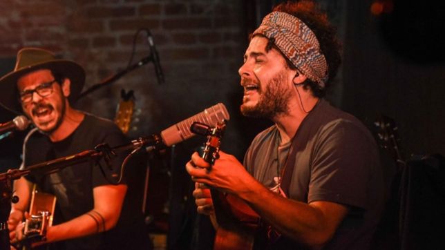 viernes de salidas, musica en vivo y mucho baile para combatir el frio