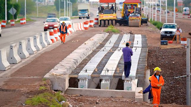 el gobierno nacional afirmo que retomara la ejecucion de obras publicas