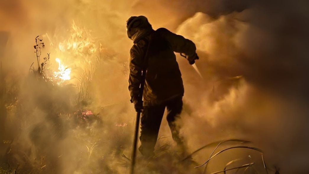 24 horas en el triángulo de fuego: un bombero cuenta cómo fue el día en que el incendio se convirtió en un infierno