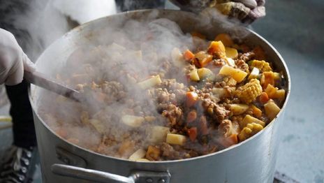 Revelan que los comedores populares de La Plata enfrentan una situación crítica por la falta de alimentos básicos Revelan que los comedores populares de La Plata enfrentan una situación crítica por la falta de alimentos básicos