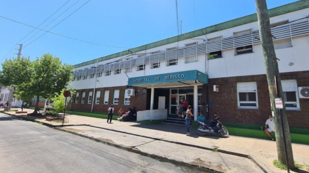 Apuñalan a un hombre de 35 años en plena calle y escapan