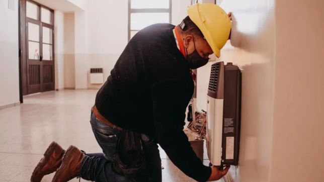 encaran importantes obras de gas en establecimientos educativos de la plata