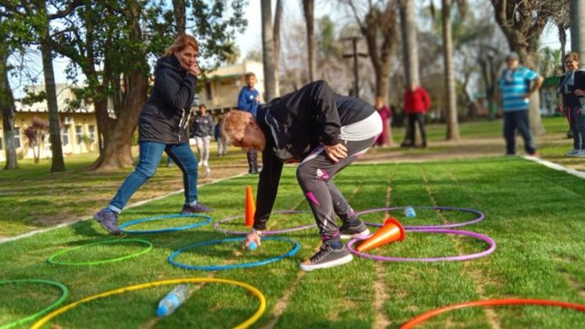 las propuestas de ioma para los afiliados de la tercera edad: arte, creatividad y actividades fisicas