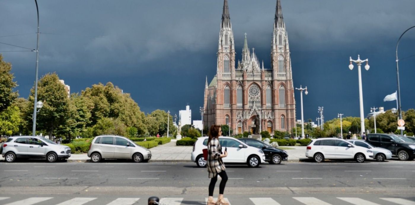 1554392834096.jpg?y=252&scaleY=1&x=7&width=1489&height=744&rotate=0&scaleX=1&ow=1500&oh=996&&cw=1920&ch=950