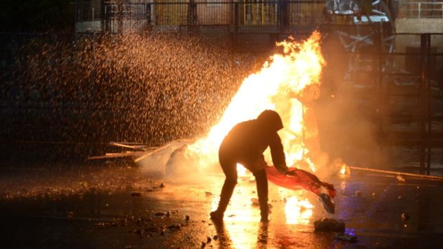 encuentro feminista: los videos de los enfrentamientos entre mujeres y la policia