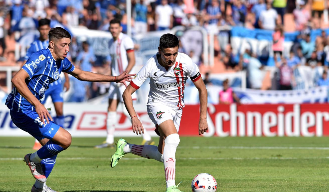 Godoy Cruz 3 vs. Estudiantes 3: el único cruce entre Diego Flores y Eduardo Domínguez.