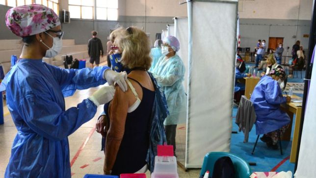 comienza el envio de turnos para terceras dosis contra el covid-19: lo que hay que saber