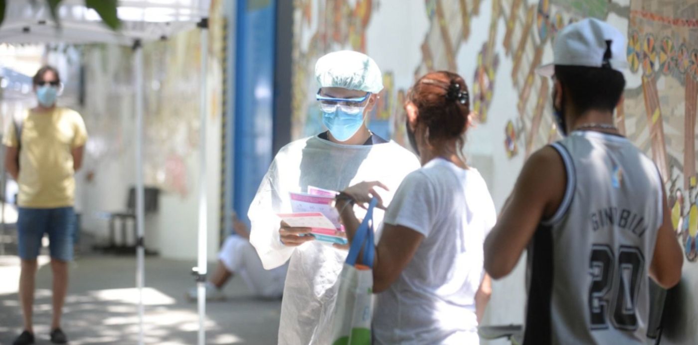 centro de vacunación en La Plata