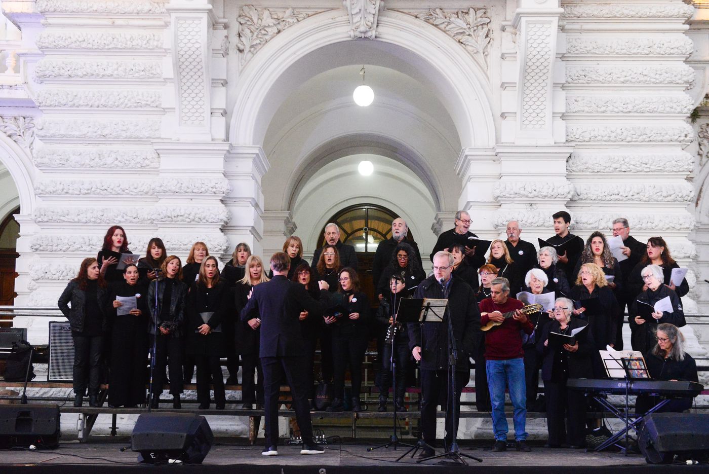Por mal tiempo, la Misa Criolla por el Aniversario de La Plata se traslada al interior de la Catedral este domingo Por mal tiempo, la Misa Criolla por el Aniversario de La Plata se traslada al interior de la Catedral este domingo
