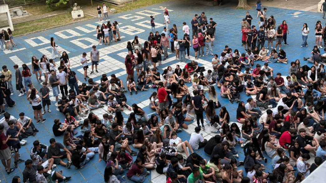 Alumnos resolvieron no tomar el Colegio Nacional tras el incidente con un preceptor
