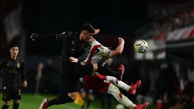 estudiantes no estuvo a la altura y cayo frente a river