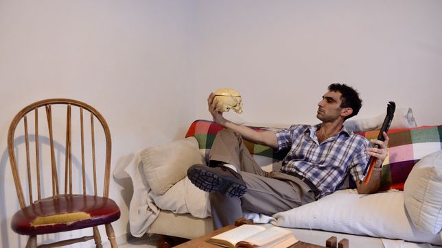 la increible historia del gasista de la plata que escribe poesia y le dedica versos a sus herramientas