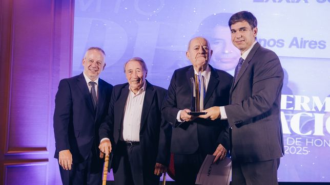 adepa festejo un nuevo aniversario y remarco su compromiso con la libertad de expresion