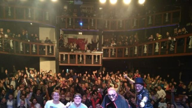 llega a la plata el espectaculo rebobinados, humor absurdo para toda la familia