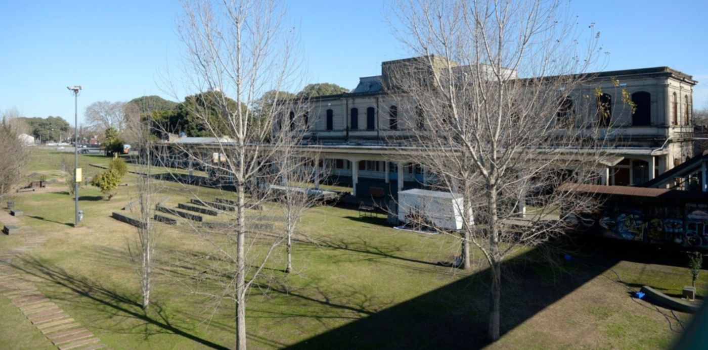 1597176842844.jpg?x=7&y=157&width=1486&height=743&rotate=0&scaleX=1&scaleY=1&ow=1500&oh=914&&cw=1920&ch=950