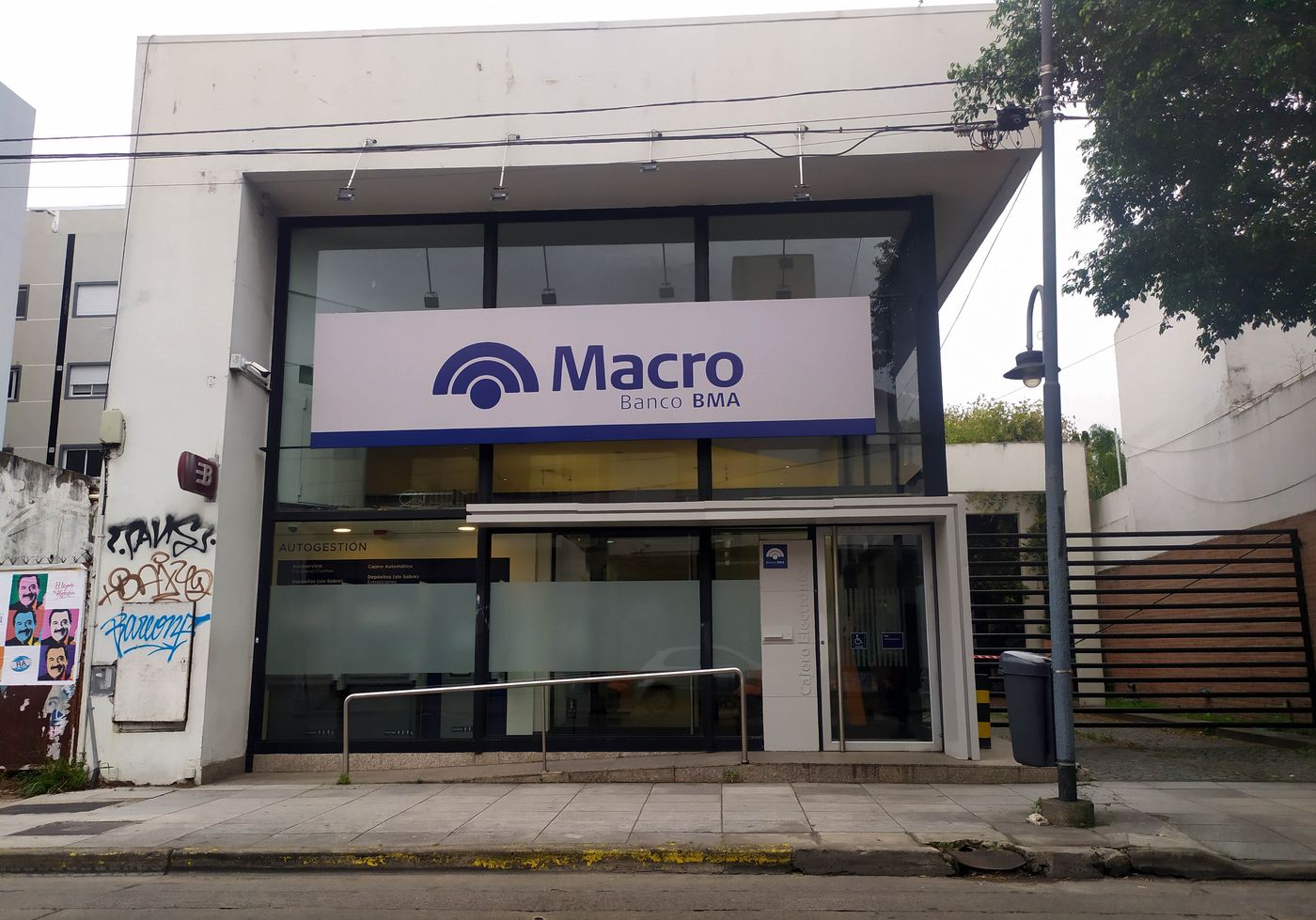 Banco Macro.jpg