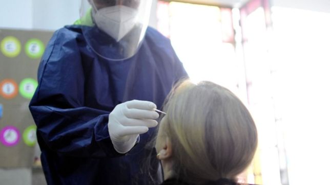 por primera vez en varias semanas subieron los contagios de coronavirus en la plata