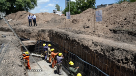 una por una, asi son las obras para prevenir inundaciones en una zona de la plata