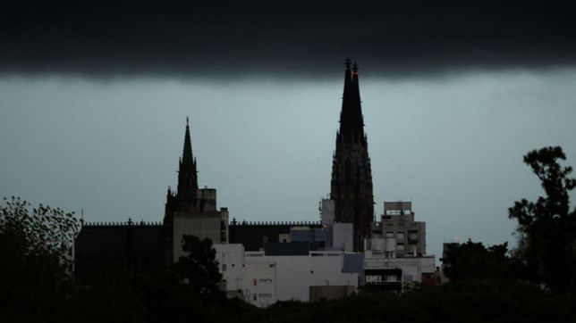 ¿a que hora empezaria a llover en la plata y cuando llegaria lo peor de la tormenta?