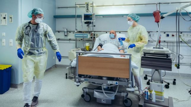 covid en argentina: tres muertes y 400 contagios