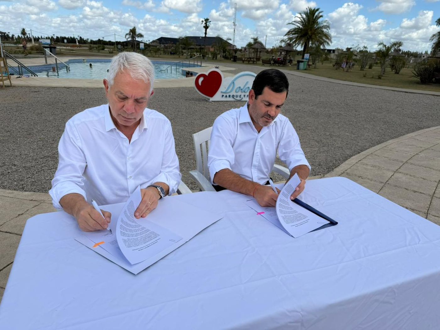 julio alak con intendente de dolores