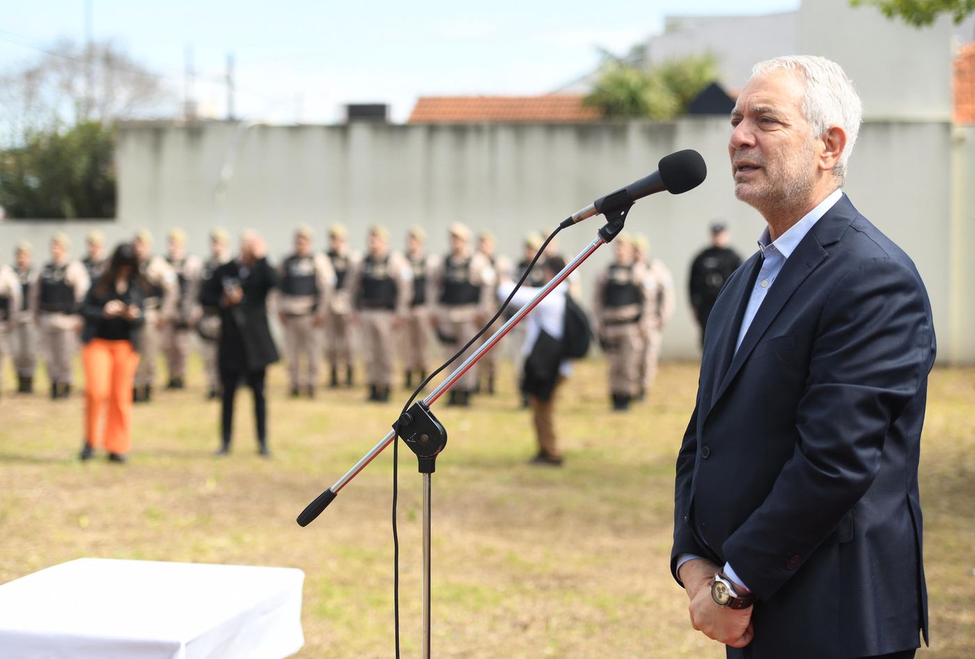 Alak durante el acto de presentación de los gendarmes en La Plata.