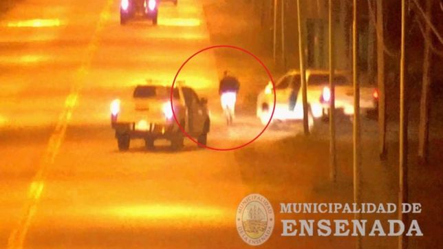 video: un joven denuncio que policias lo confundieron con un ladron y lo agredieron