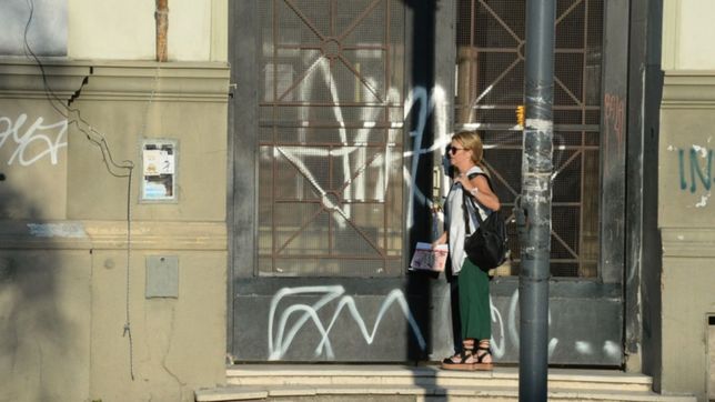 padres de una escuela de la plata en pie de guerra: no llevaran a sus hijos una hora antes