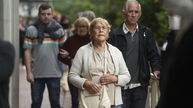 los jubilados bonaerenses ya tienen fecha de pago de haberes con el aumento del 42%