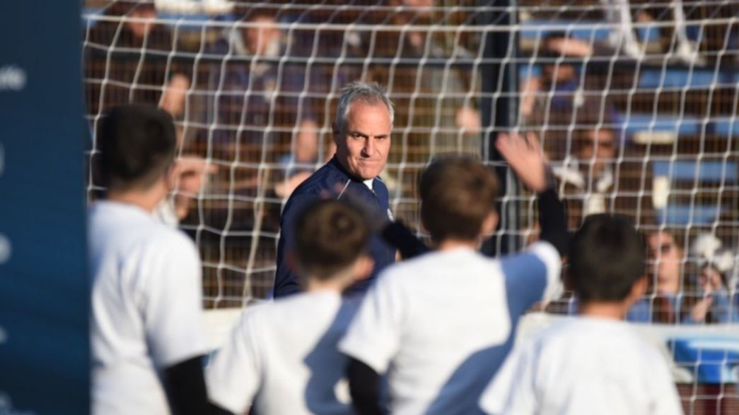 Gira internacional, refuerzos y nuevos objetivos: la reunión de Madelón y la dirigencia