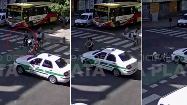 video: un taxista atropello a una mujer que iba a bicicleta en pleno centro