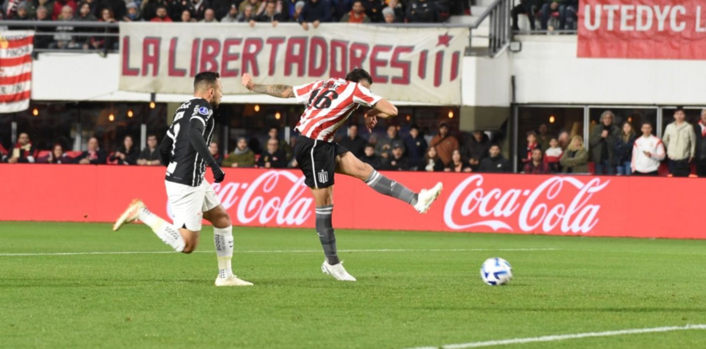 Estudiantes Corinthians