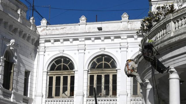 pusieron en marcha un plan para refaccionar el palacio municipal de la plata