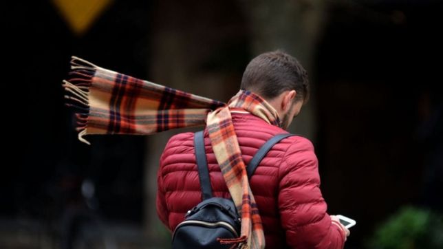 continua el alerta amarillo por vientos y asi va a seguir el clima en la plata