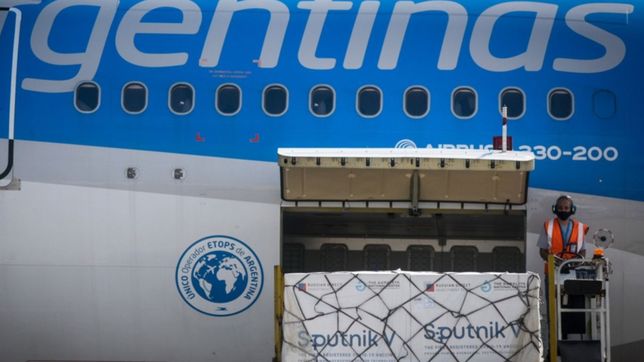 llegaron al pais las 400.000 nuevas dosis del segundo componente de sputnik v