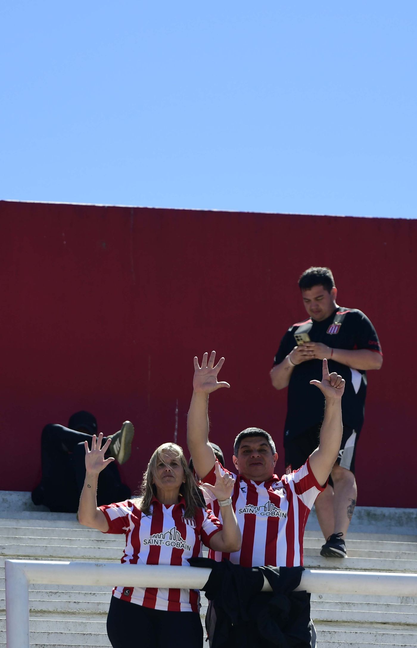 Estudiantes Gimnasia hinchas