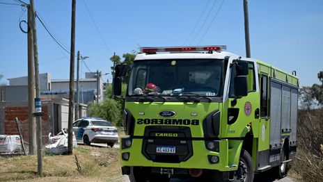 Fuego, alarma y un herido: se incendió una casa en San Carlos y un hombre terminó internado Fuego, alarma y un herido: se incendió una casa en San Carlos y un hombre terminó internado