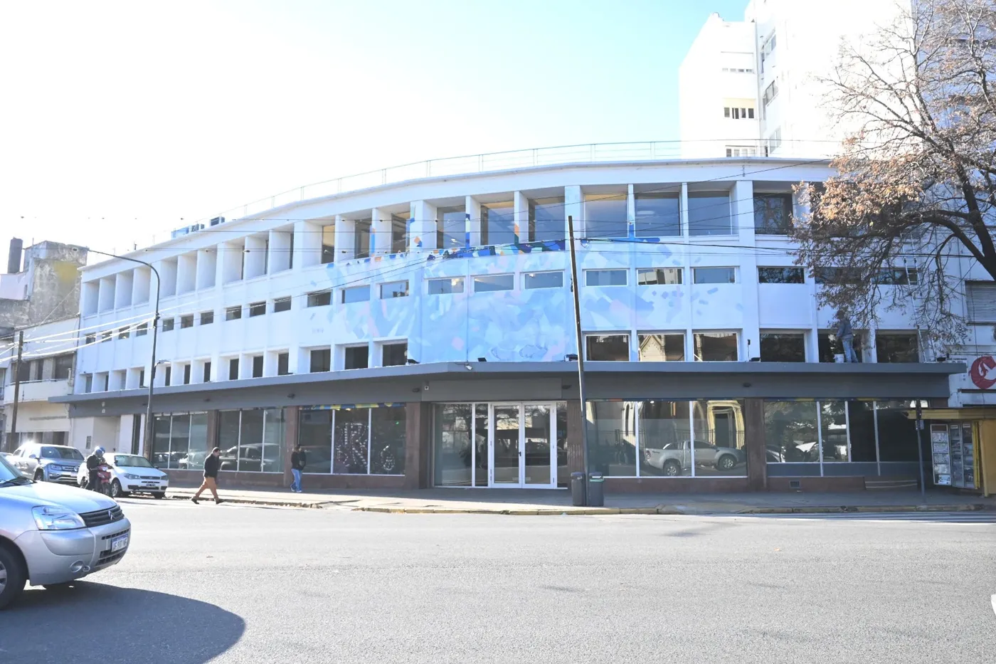 En el edificio de Accenture, de Diagonal 80 y 48, comenzaron las obras para mudar oficinas de la Municipalidad de La Plata.