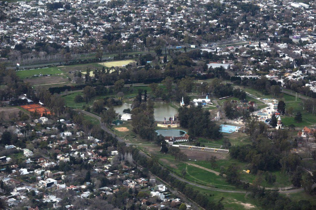El icónico parque temático de Gonnet podría empezar a tener entrada paga desde este año