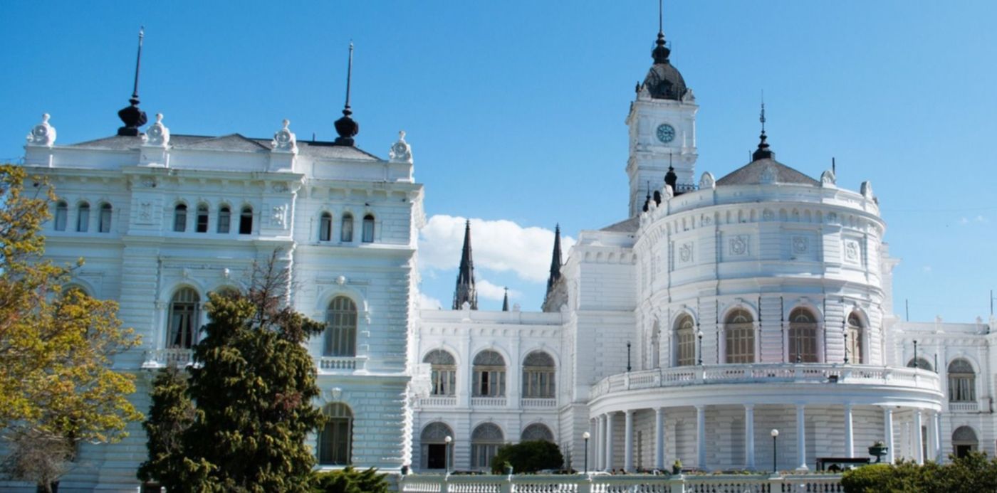 1531260319789.jpg?x=2&y=80&width=1496&height=748&rotate=0&ow=1500&oh=926&scaleX=1&scaleY=1&&cw=1920&ch=950