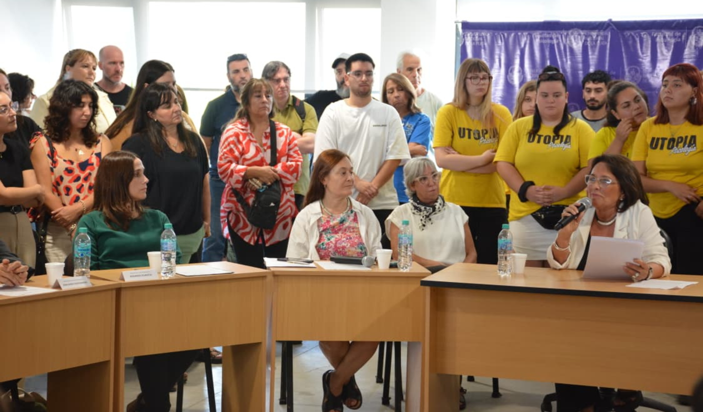 María Cristina Piro decana de la facultad de Psicología