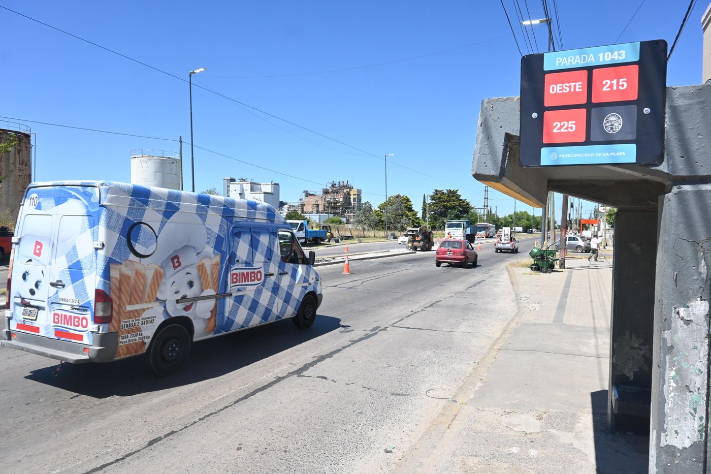 Las obras incluyen una rese&ntilde;alizaci&oacute;n de las paradas de micro en toda la avenida.