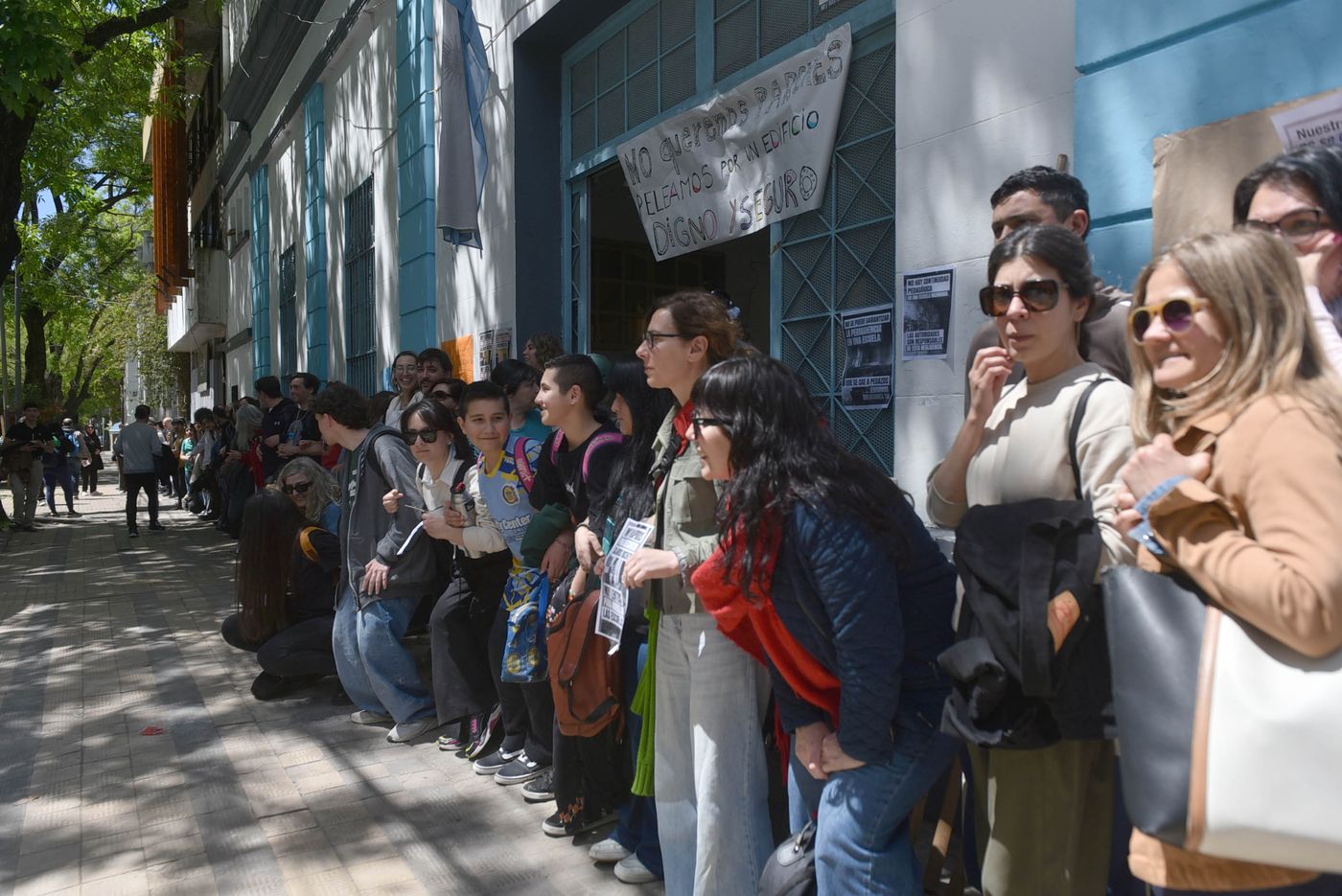 La Escuela Secundaria N&deg; 31 "Ex Comercial General Don Jos&eacute; de San Mart&iacute;n" est&aacute; ubicada en 46 entre 2 y diagonal 80