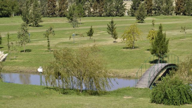 delincuentes ingresaron a un country de ruta 2, ataron a un hombre y escaparon con dinero y electrodomesticos